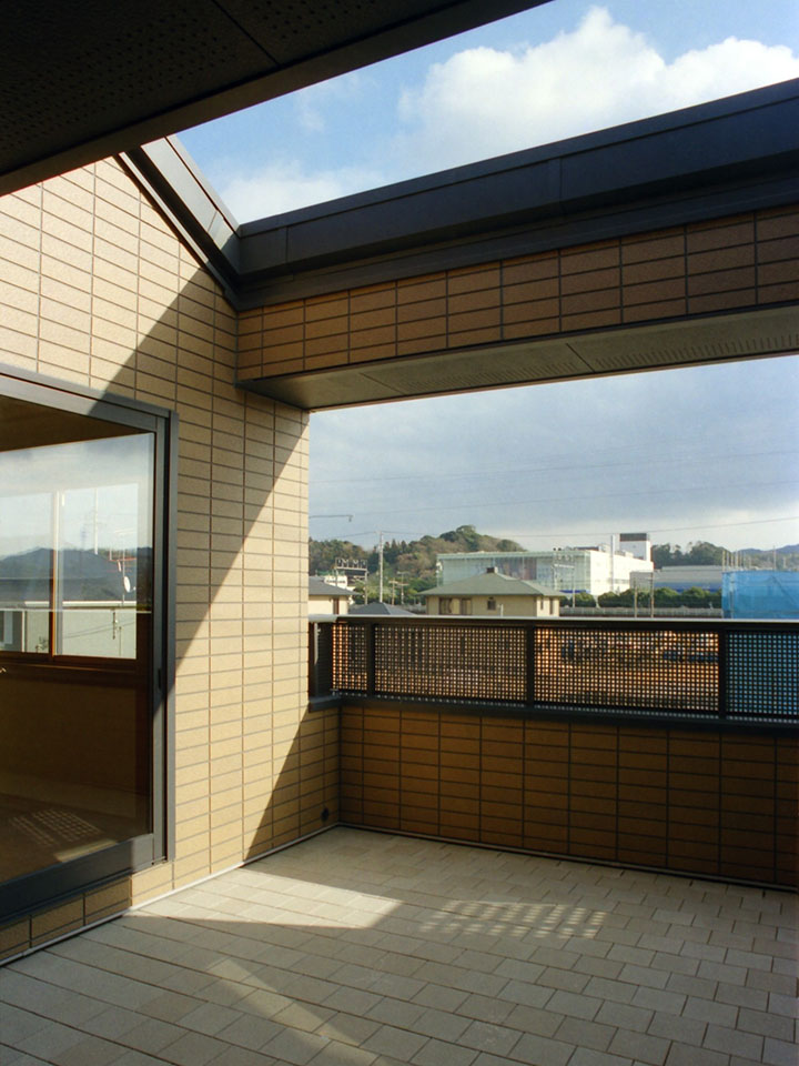 スカイバルコニーのある家：内装・インテリア