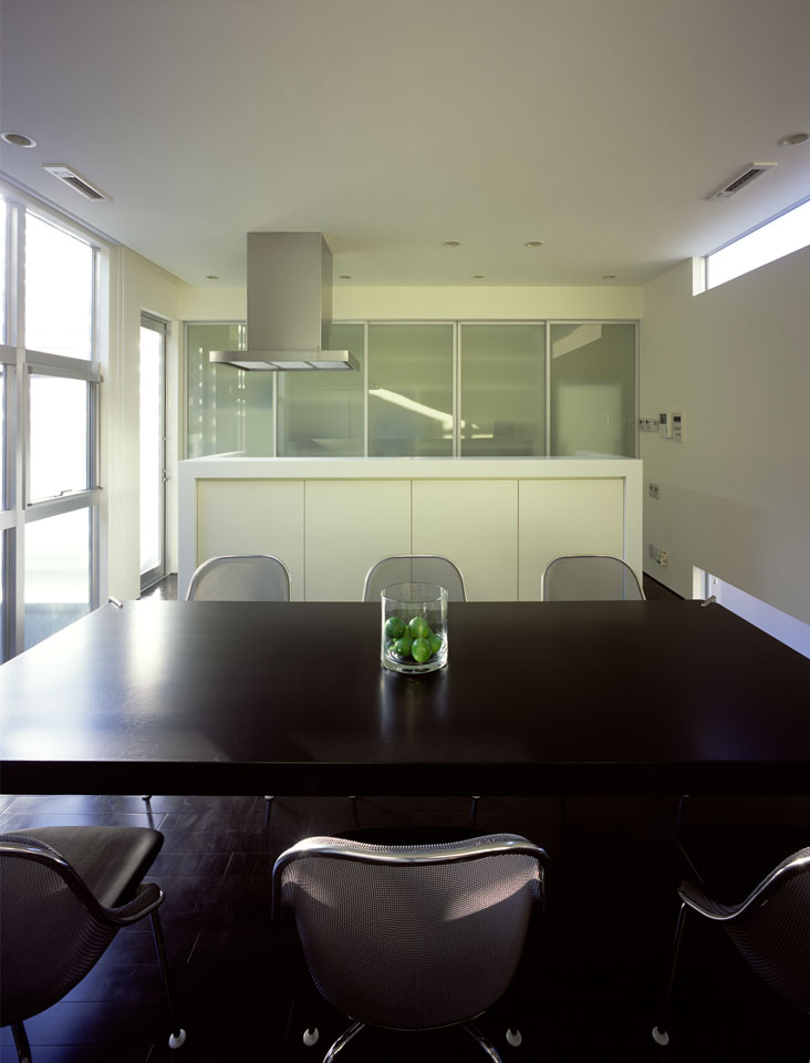 光を囲む家：内装・インテリア