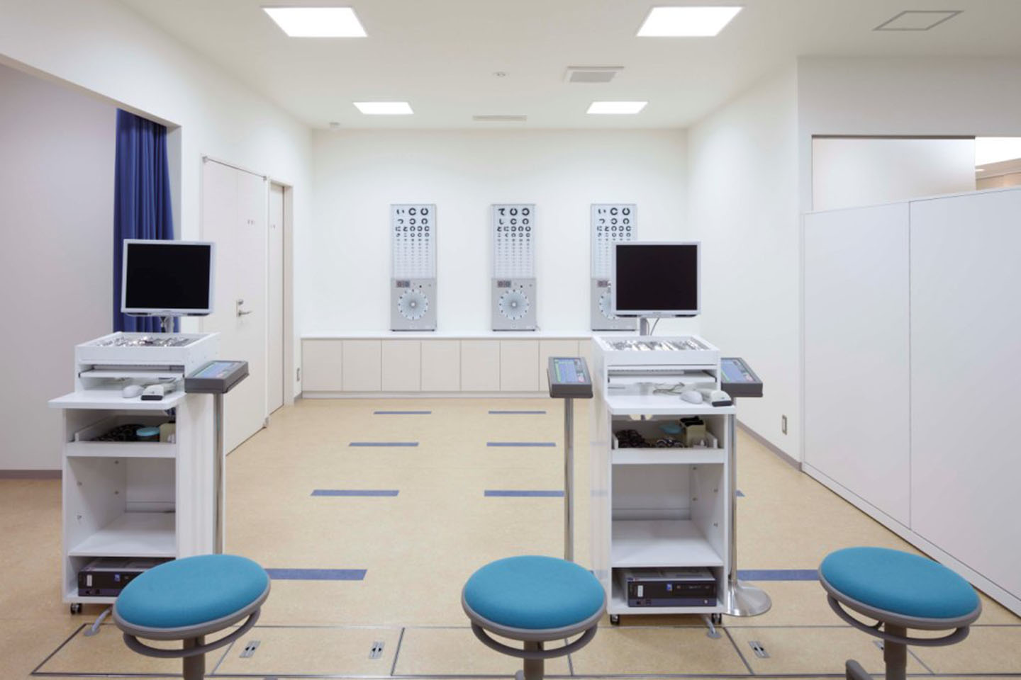 eye&skin clinic + HOME：内装・インテリア