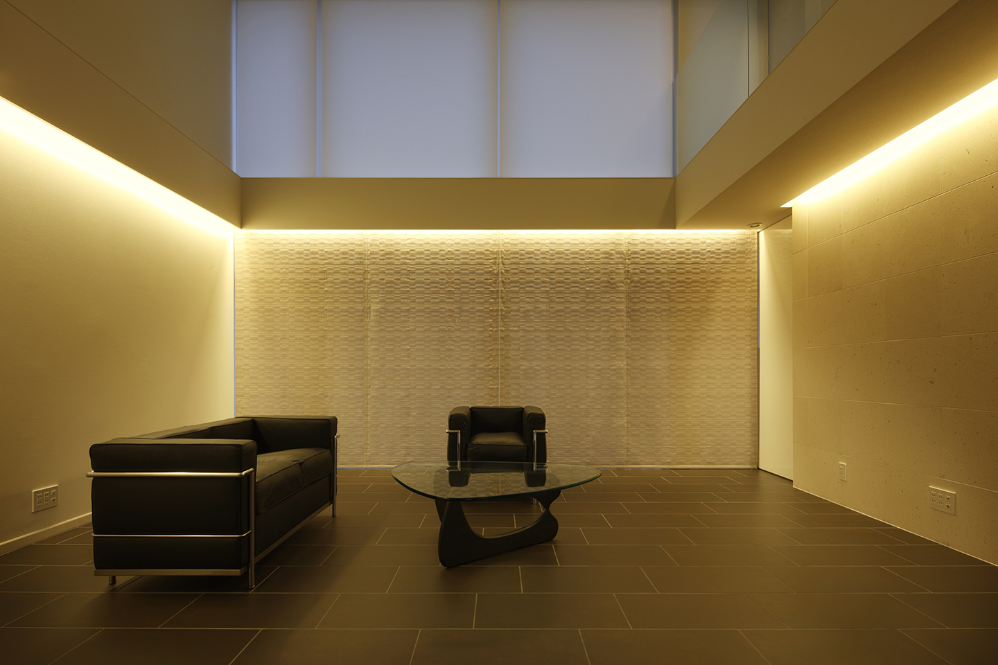 ZBNのメタフィジカ：内装・インテリア