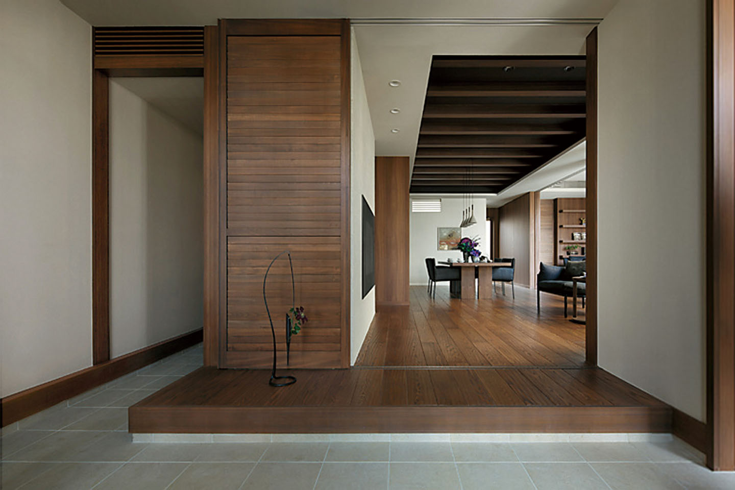 GENIUS UD：内装・インテリア