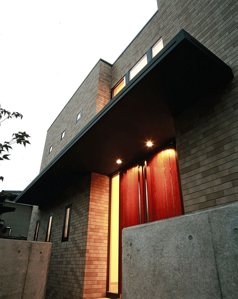 前室を望む住まい：外観