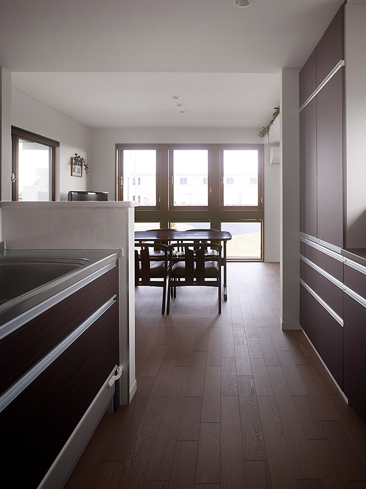 公園と暮らす家：内装・インテリア