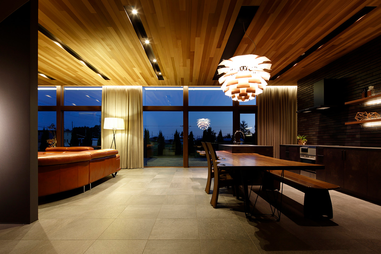 MELLOWNESS TIME：内装・インテリア