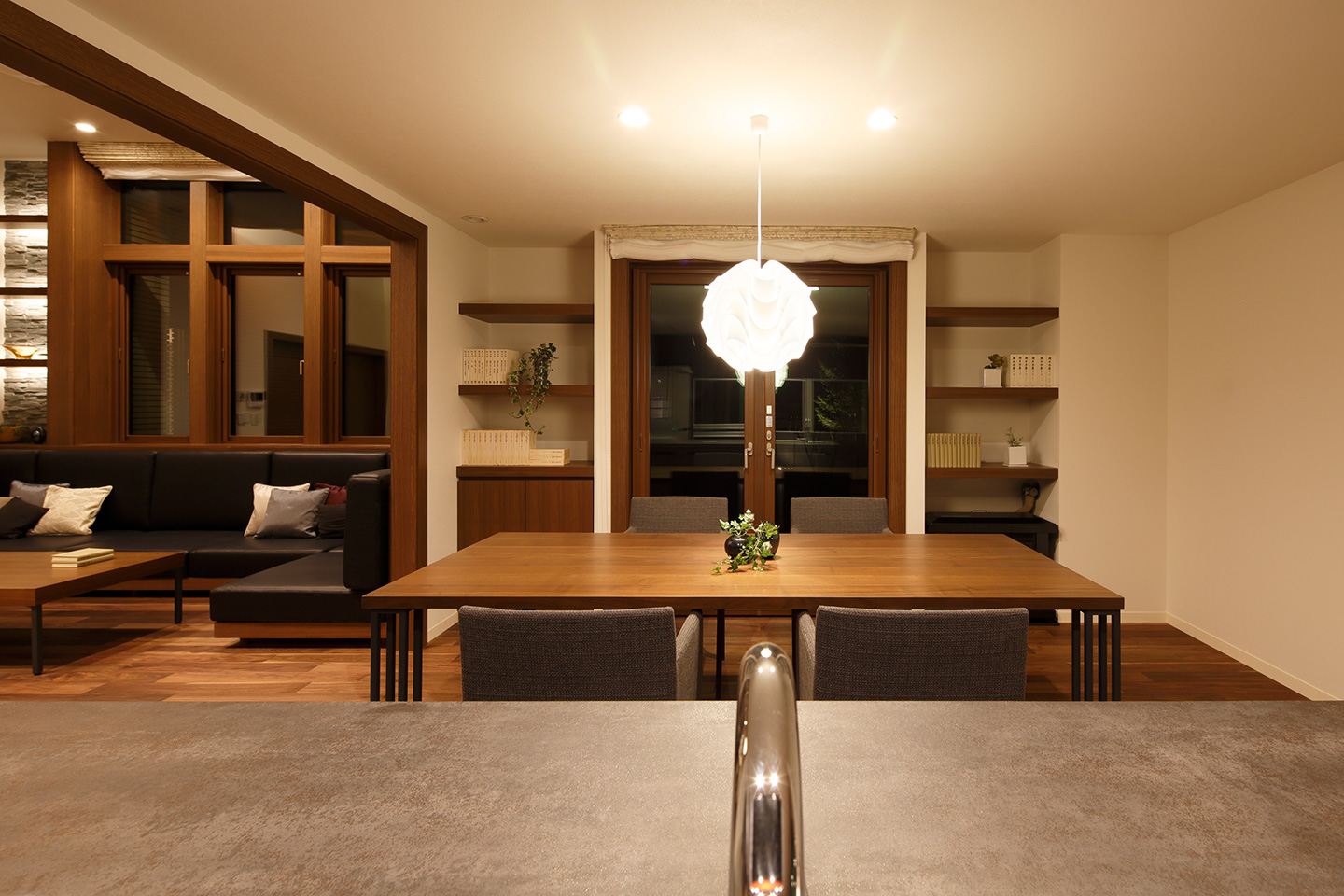 山麓のモノフォニー：内装・インテリア