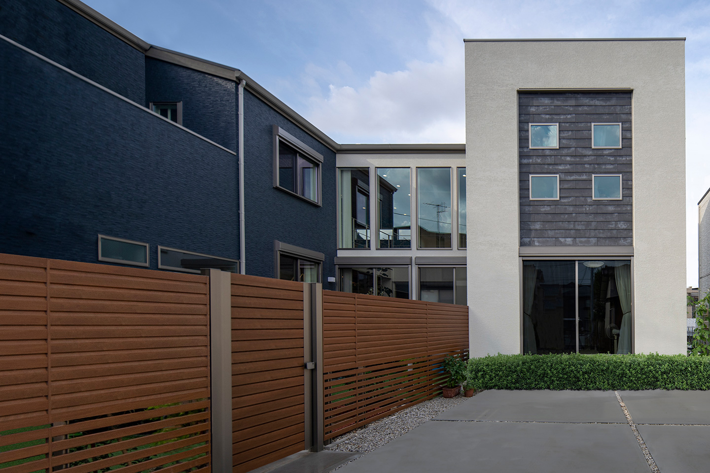 the scene Invisible place：外観