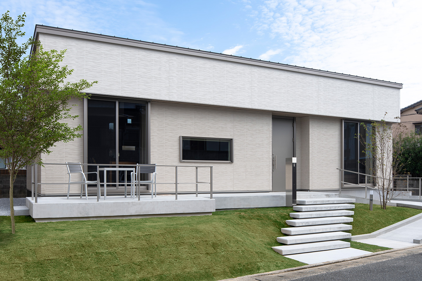 THE SCENE DOMINO DEPTH：外観