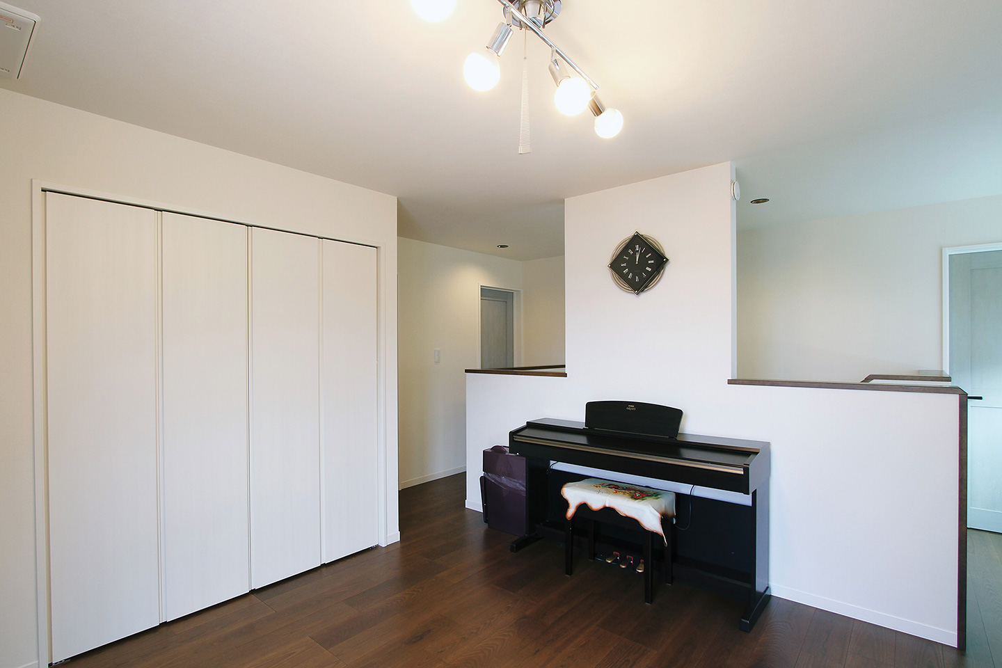 "corridor" のある家：内装・インテリア