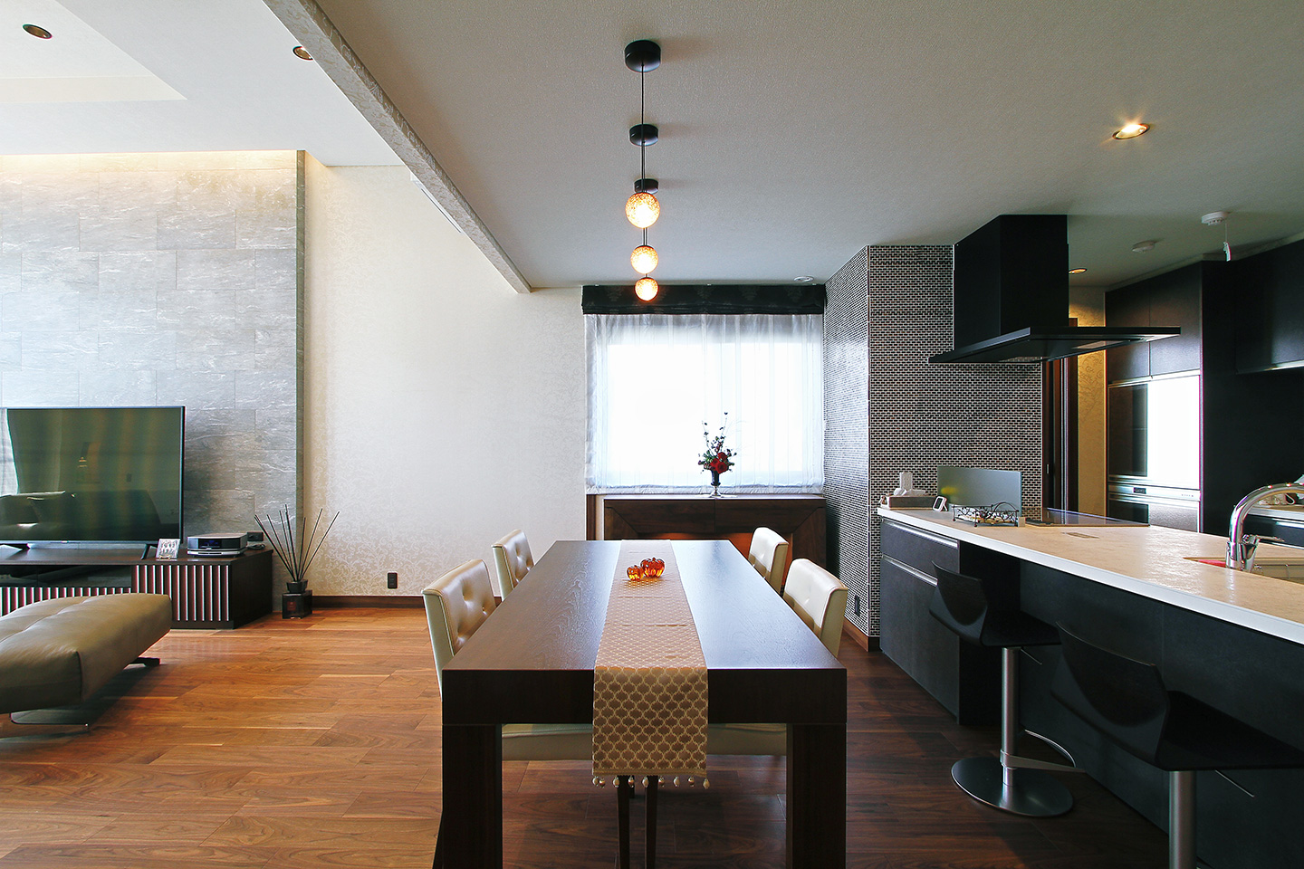 ゲストルームのある家：内装・インテリア