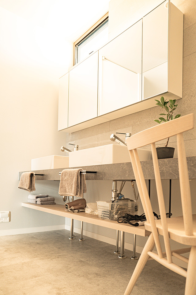 Outshine：内装・インテリア