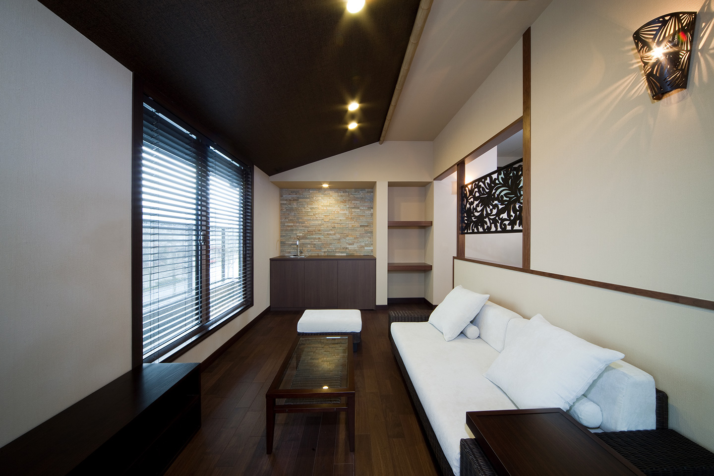 都会のリゾート住宅：内装・インテリア