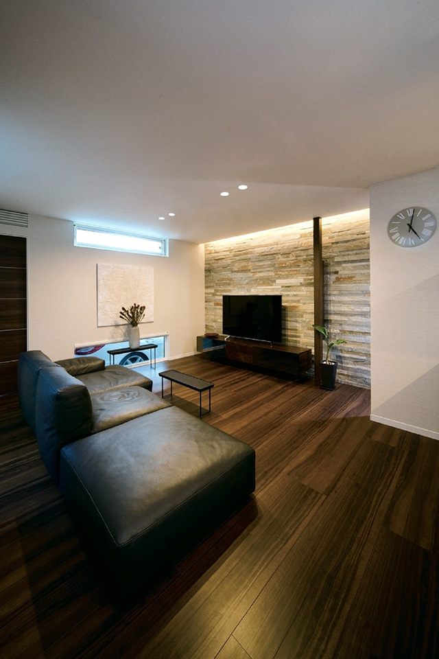 パティオを囲む２つの時感：内装・インテリア