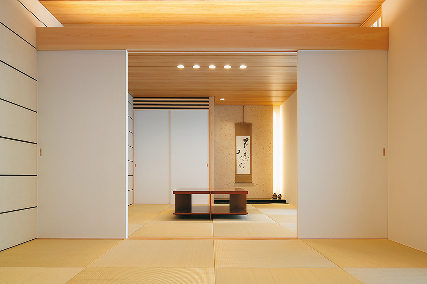 Beigeのデュアリズム：内装・インテリア