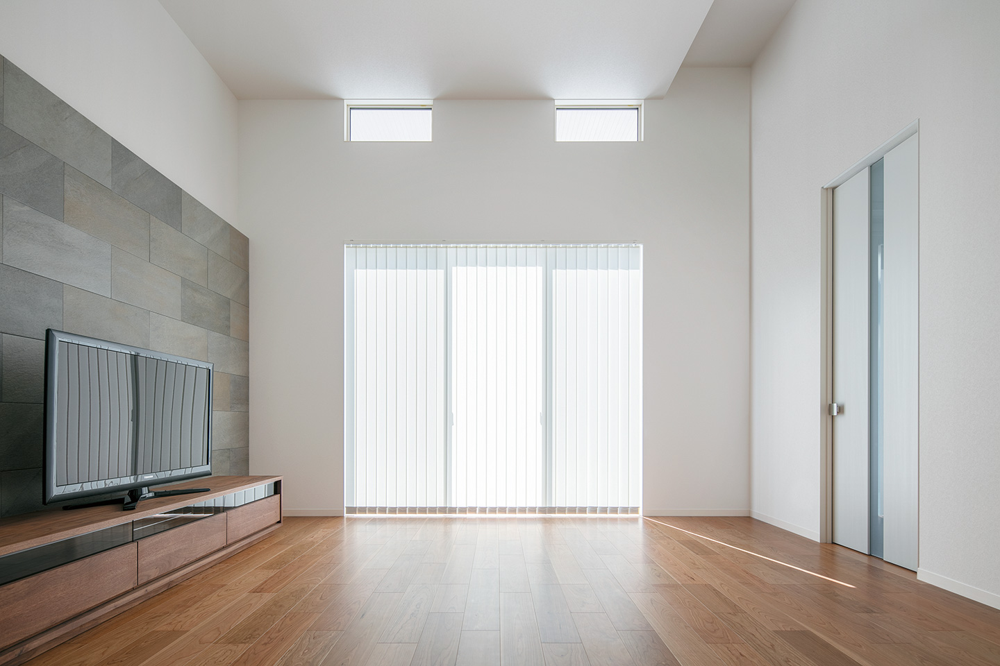 HERE COMES THE SUN：内装・インテリア