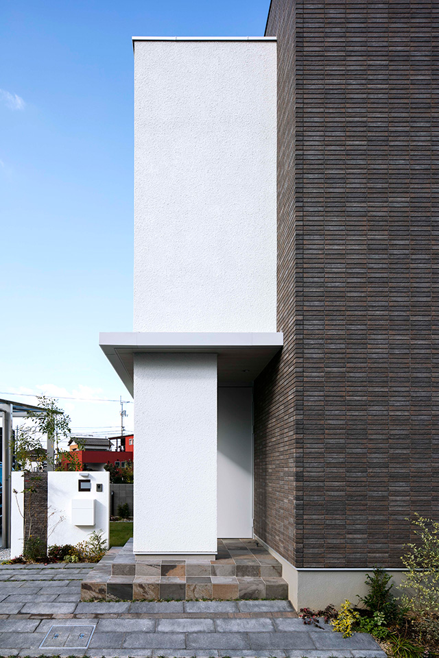 Tonnel to the sky：外観