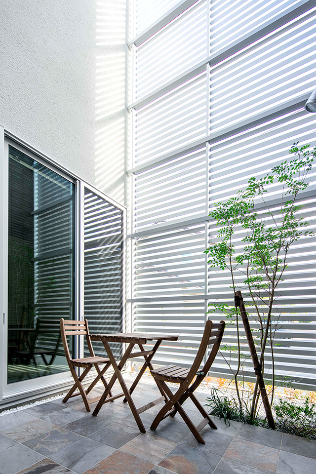 Tonnel to the sky：外観