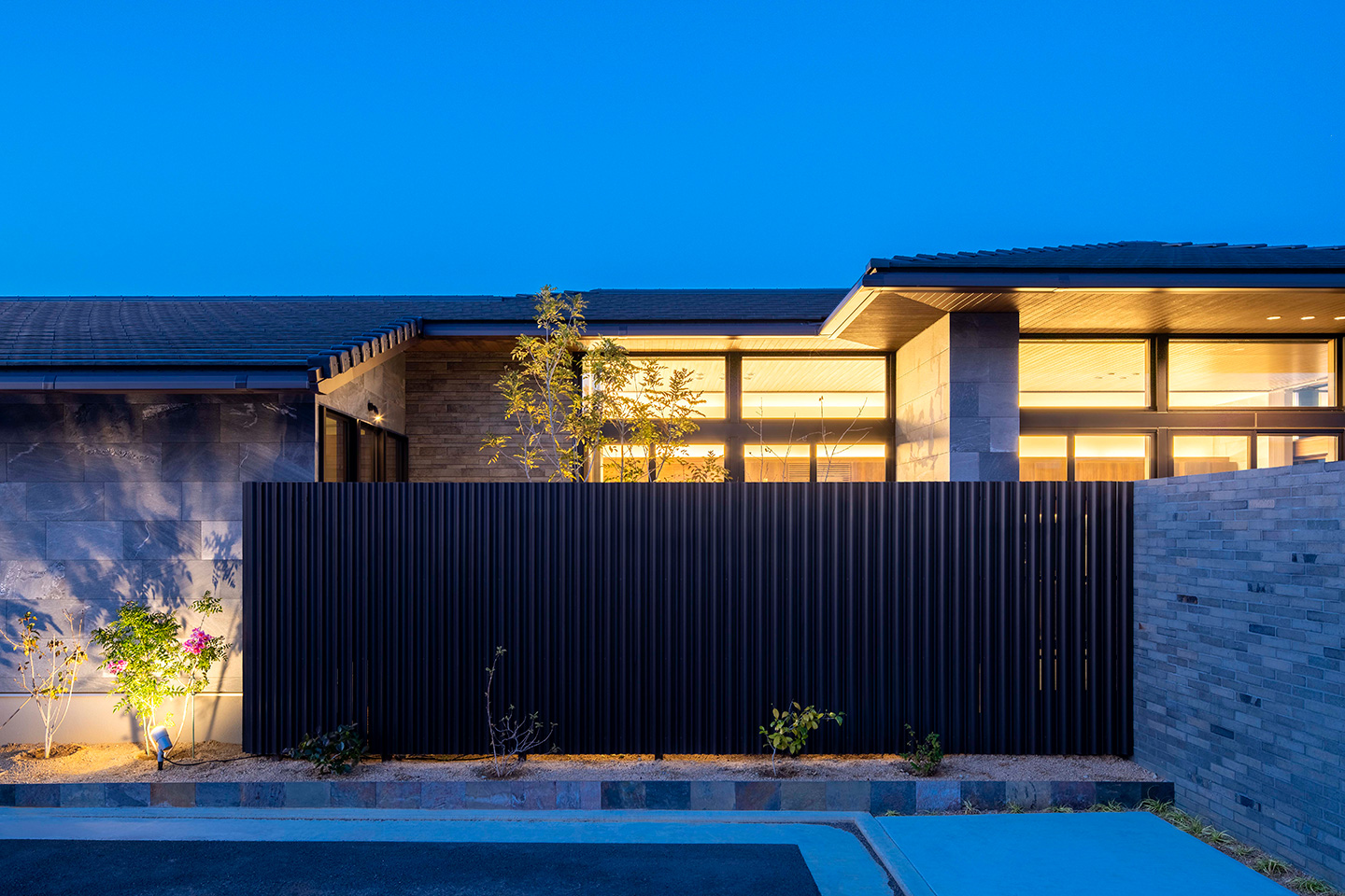 縷縷への虎口：外観