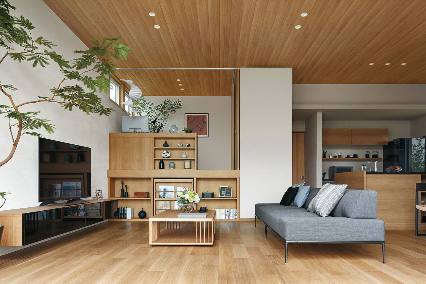 CENTURY 蔵のある家 FREE LIVING：内装・インテリア