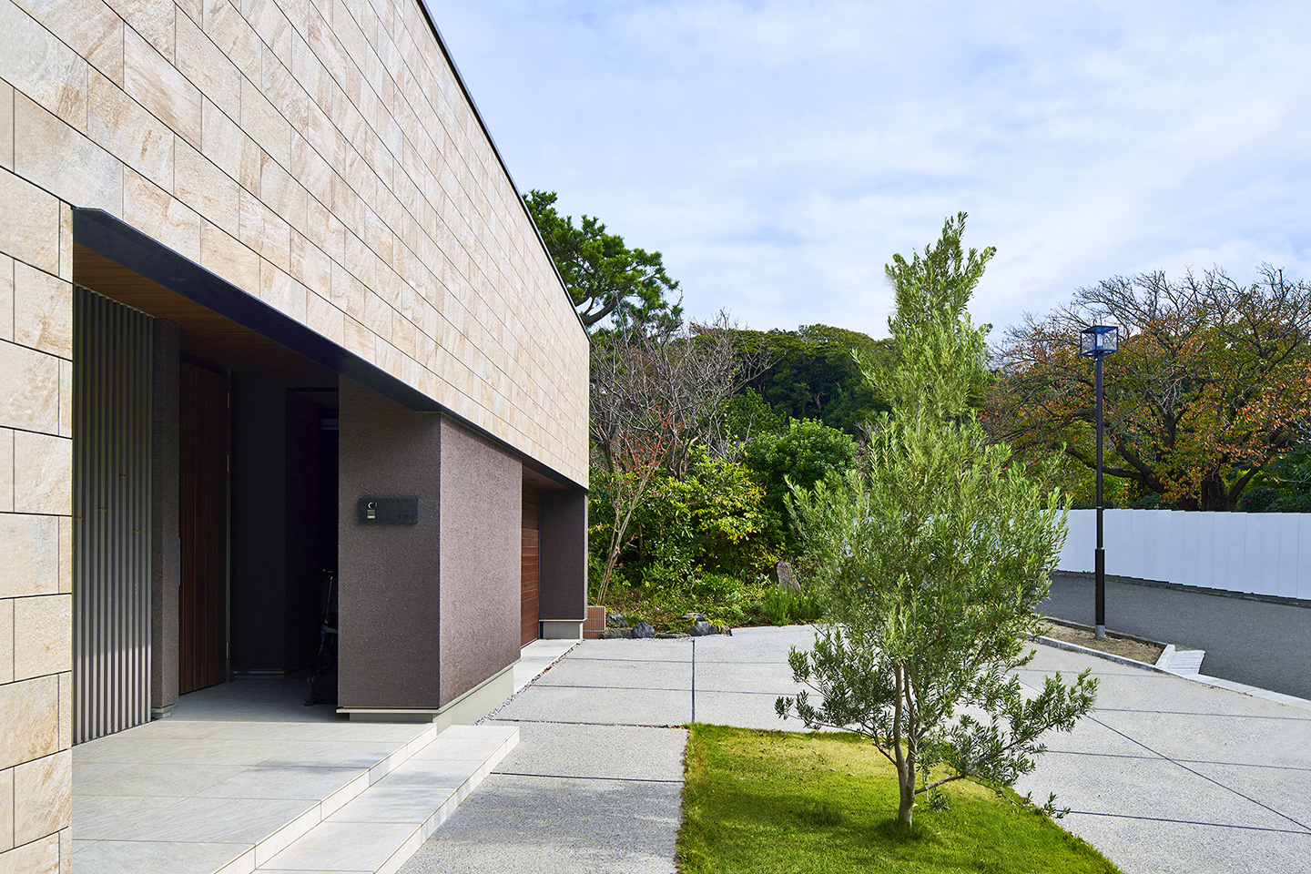 披露山の家：外観