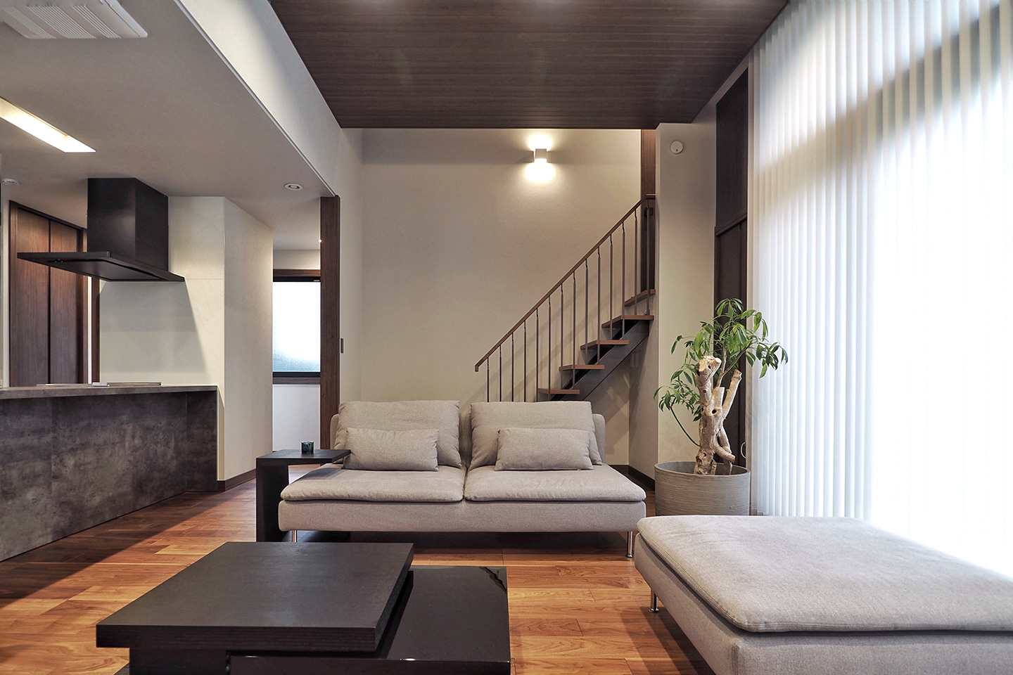 北条の箱の家：内装・インテリア