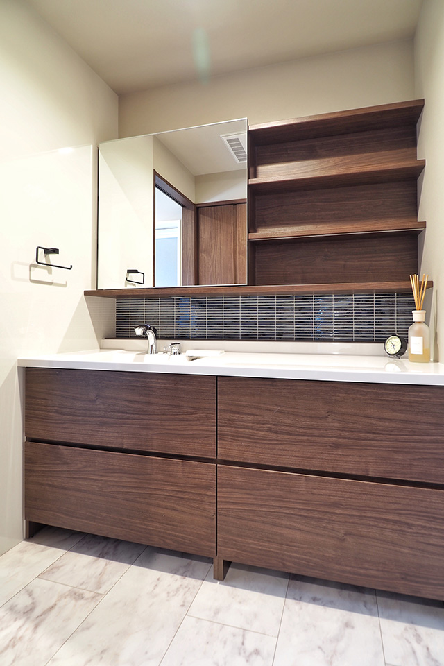 北条の箱の家：内装・インテリア