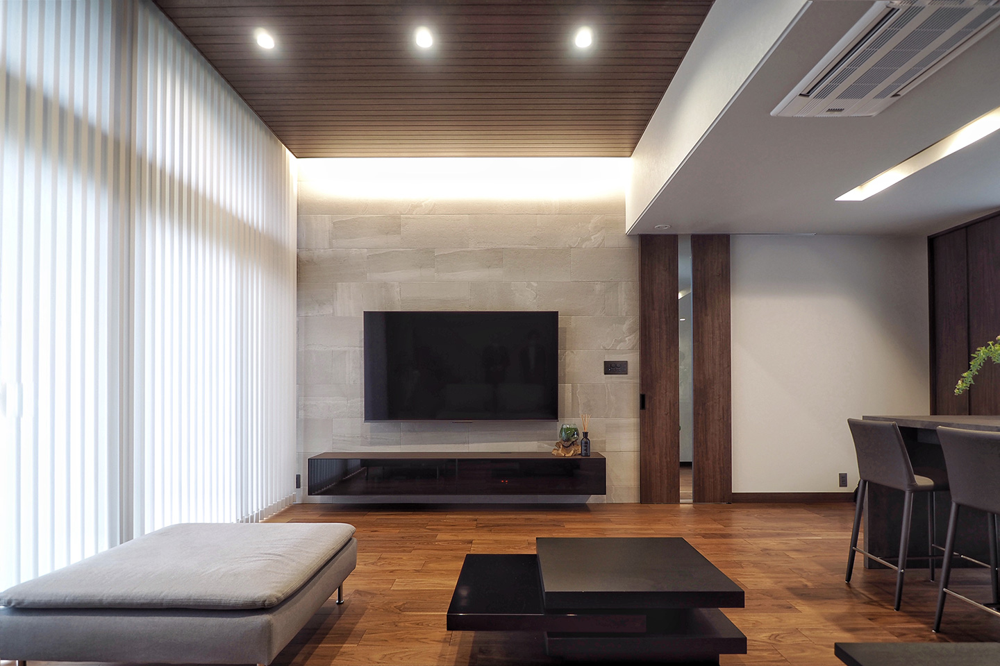 北条の箱の家：内装・インテリア