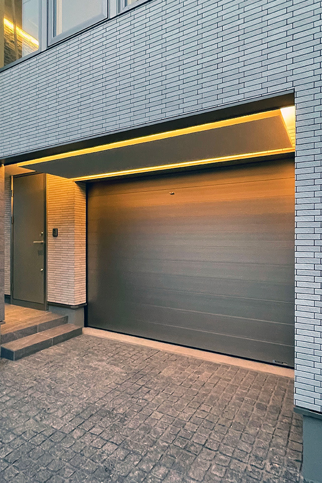 2 min. TRANS：外観