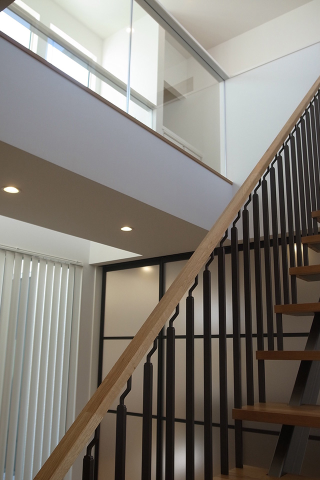 空中廊下のある家：内装・インテリア