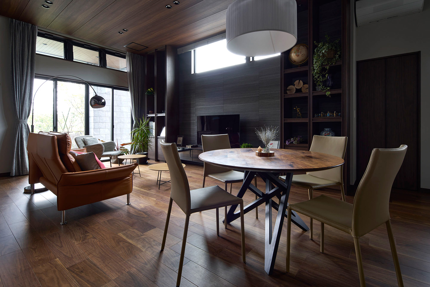 丘陵のMoistModern：内装・インテリア