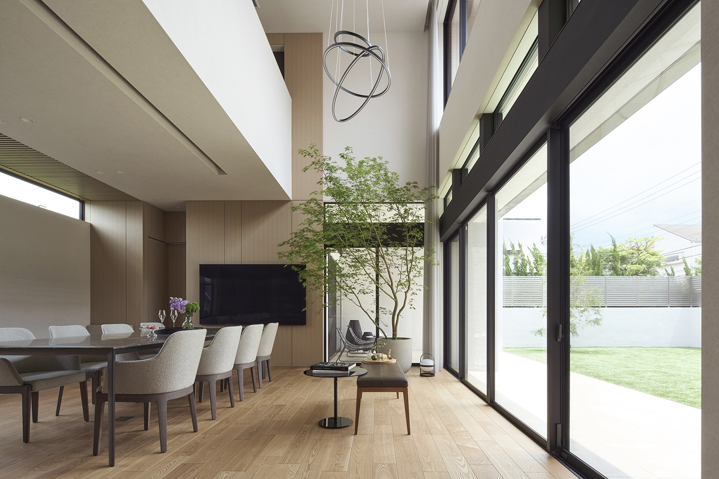 人の集いを育む家：内装・インテリア