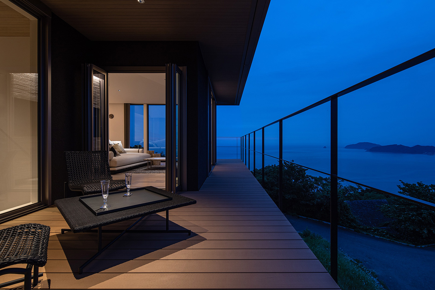 海を望む家：内装・インテリア