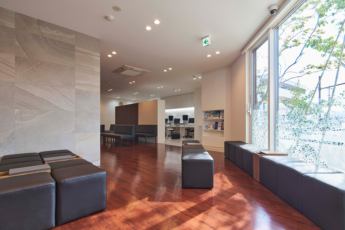 Horyuji SAKURA eye clinic：内装・インテリア