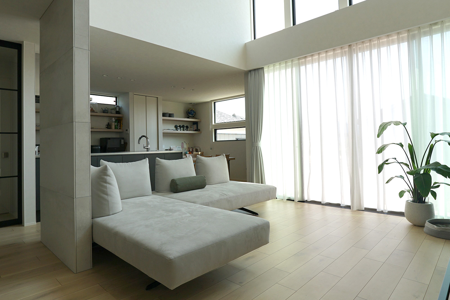 TOMONI-Class：内装・インテリア