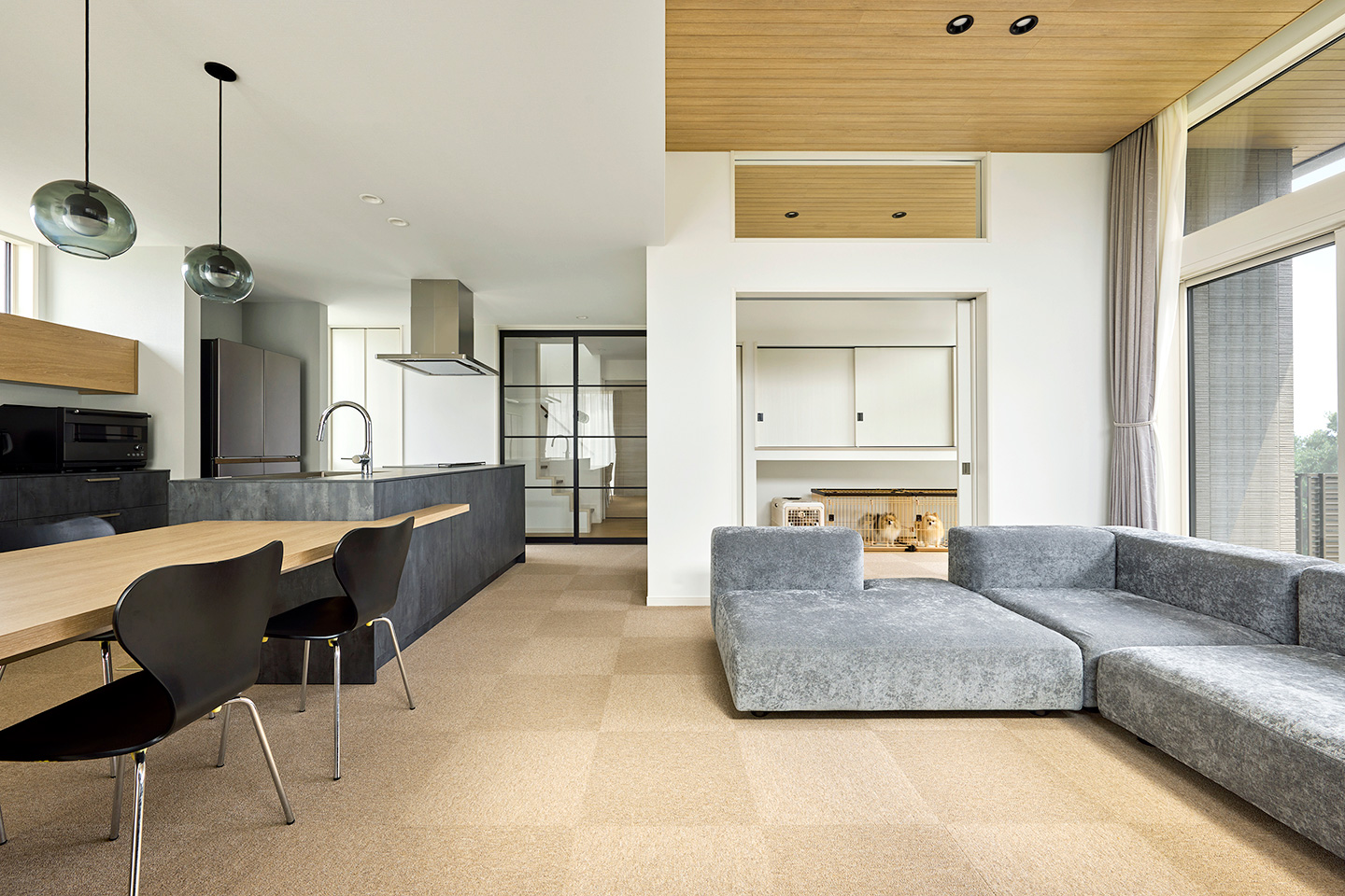 或る愛犬家住宅の一例：内装・インテリア