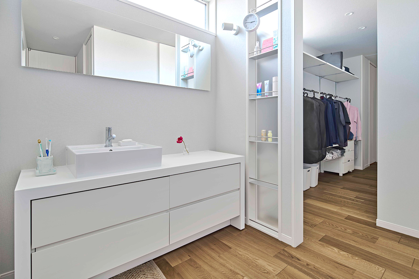 Whiple：内装・インテリア