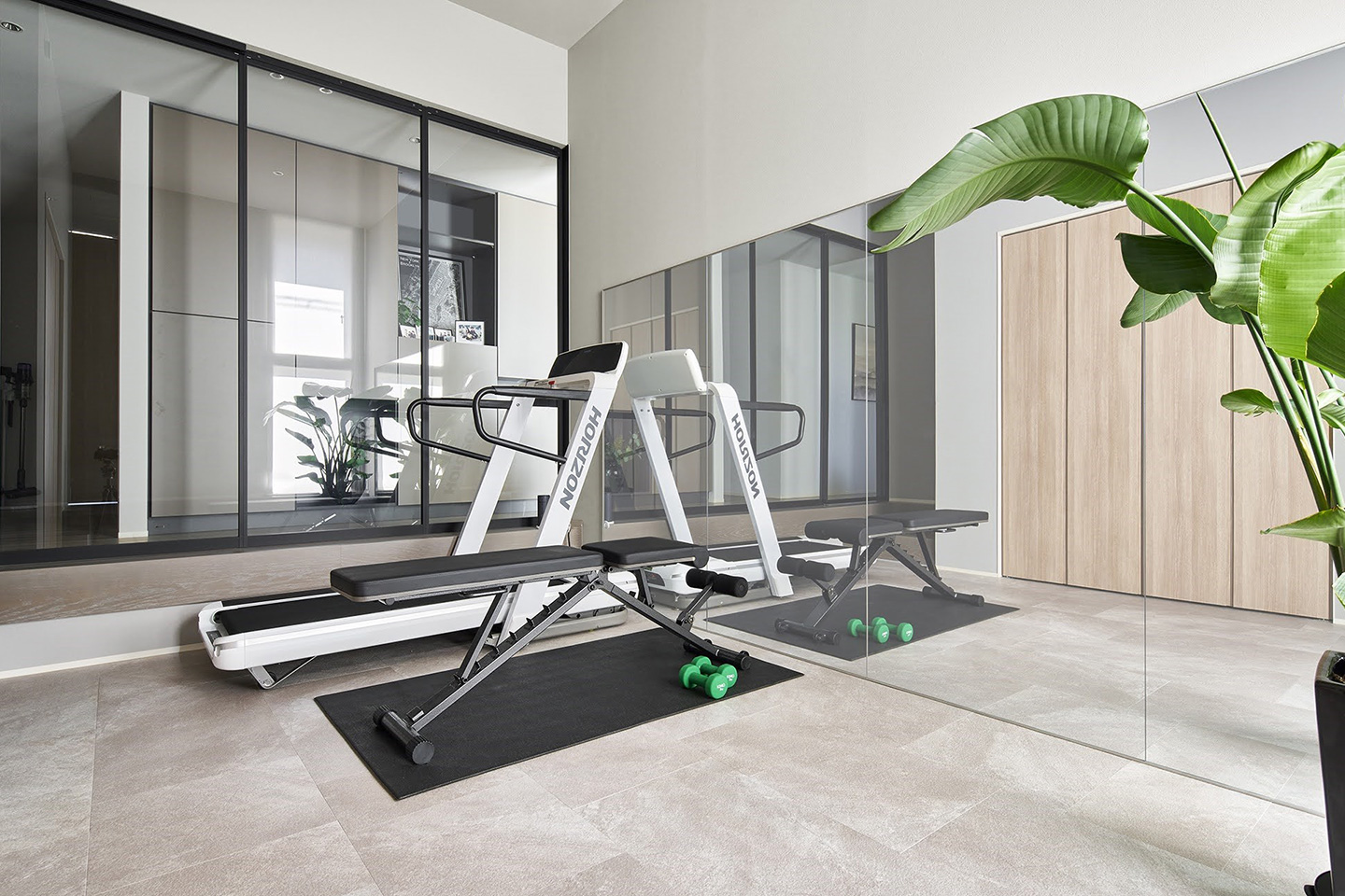 Horizontal Canopy：内装・インテリア