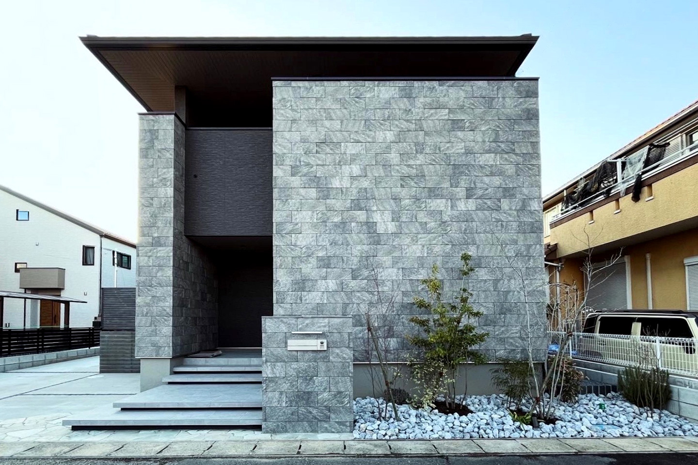 MARS BLACK & GRIS INTERIOR