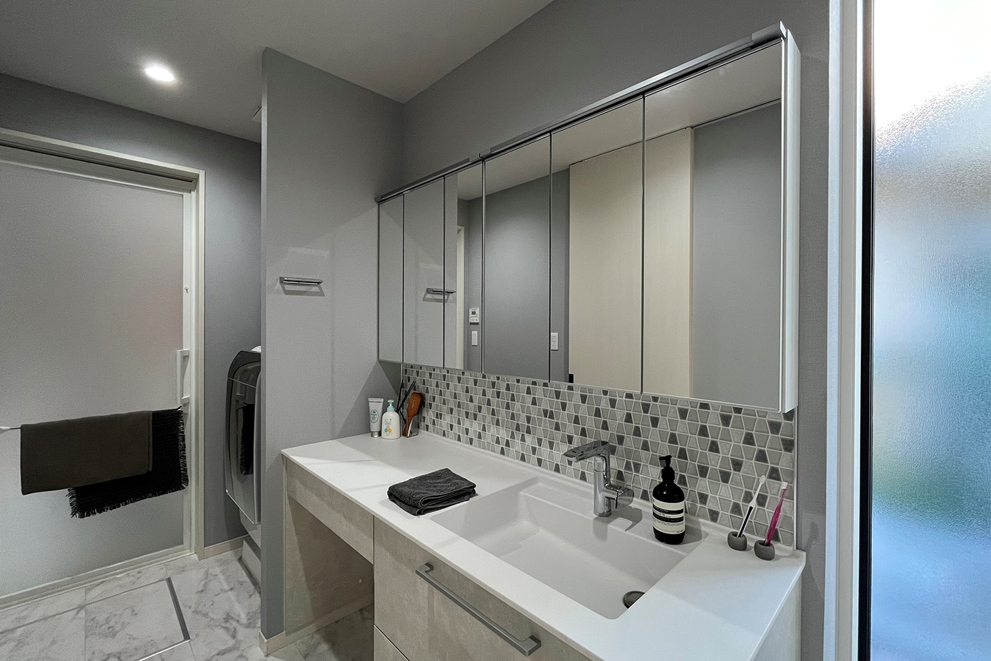 MARS BLACK & GRIS INTERIOR：内装・インテリア