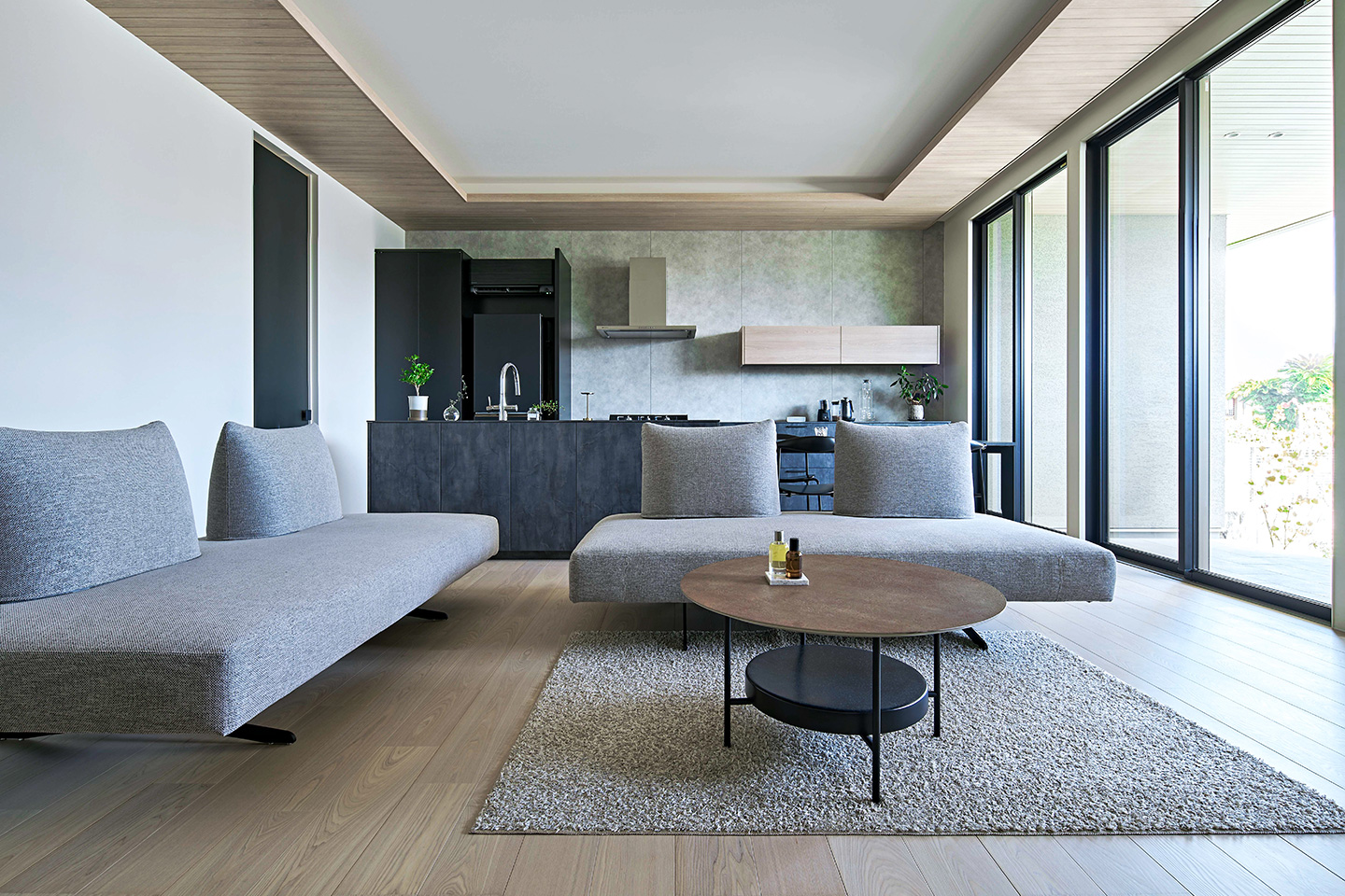 YOLO：内装・インテリア