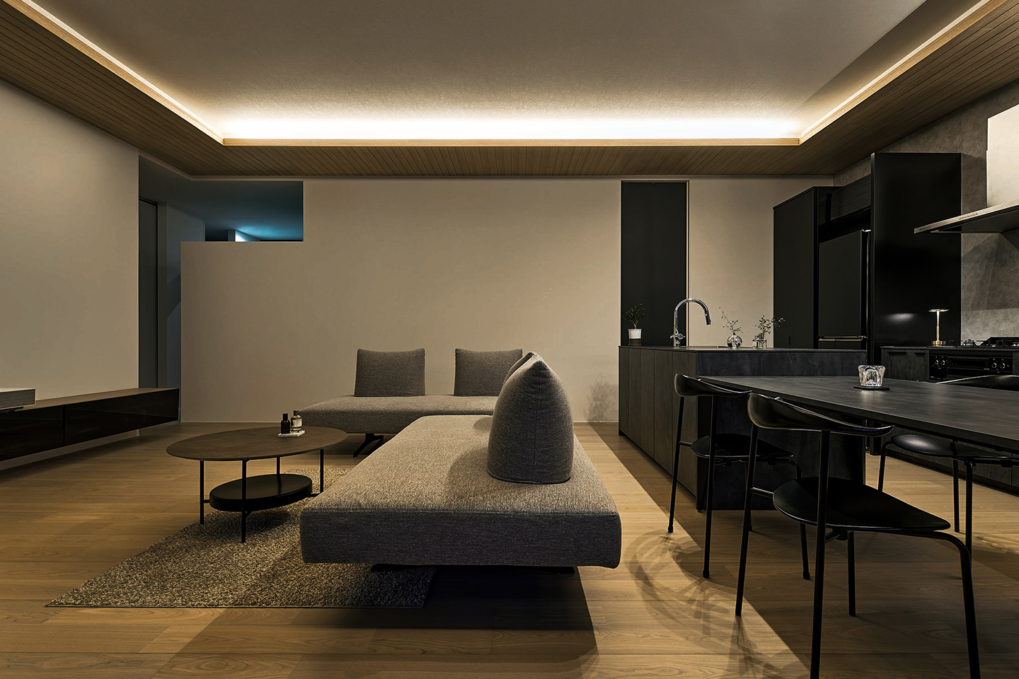 YOLO：内装・インテリア