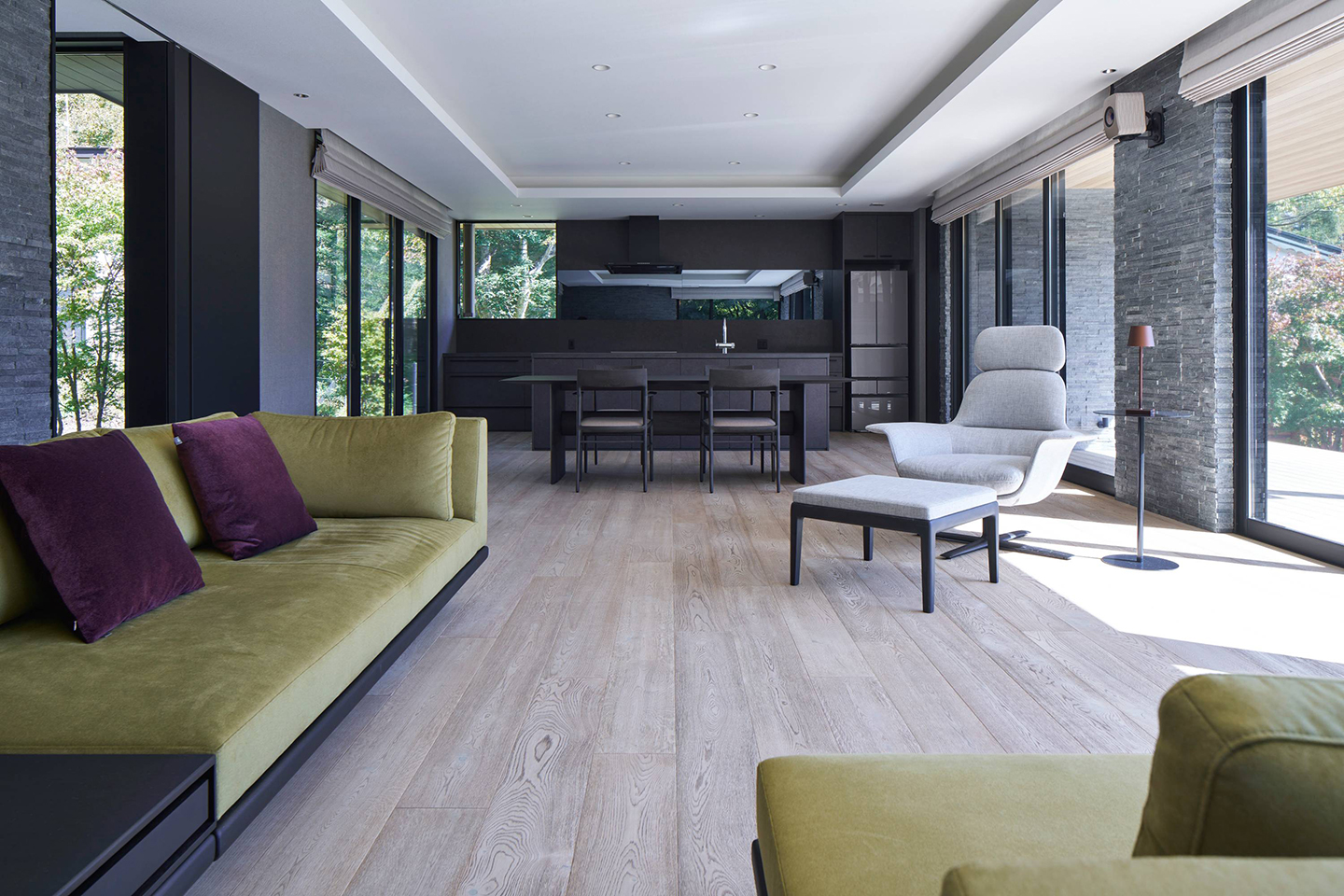 Villa In Forest 24：内装・インテリア