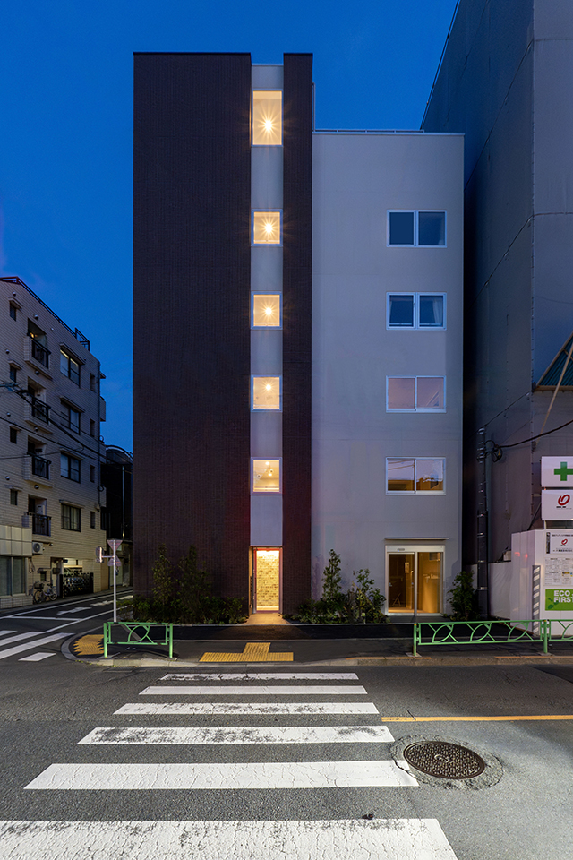 協同する 日本ナザレン教団中野教会：外観