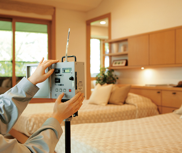 有害物質を含まず高い安全性が確認されている接着剤